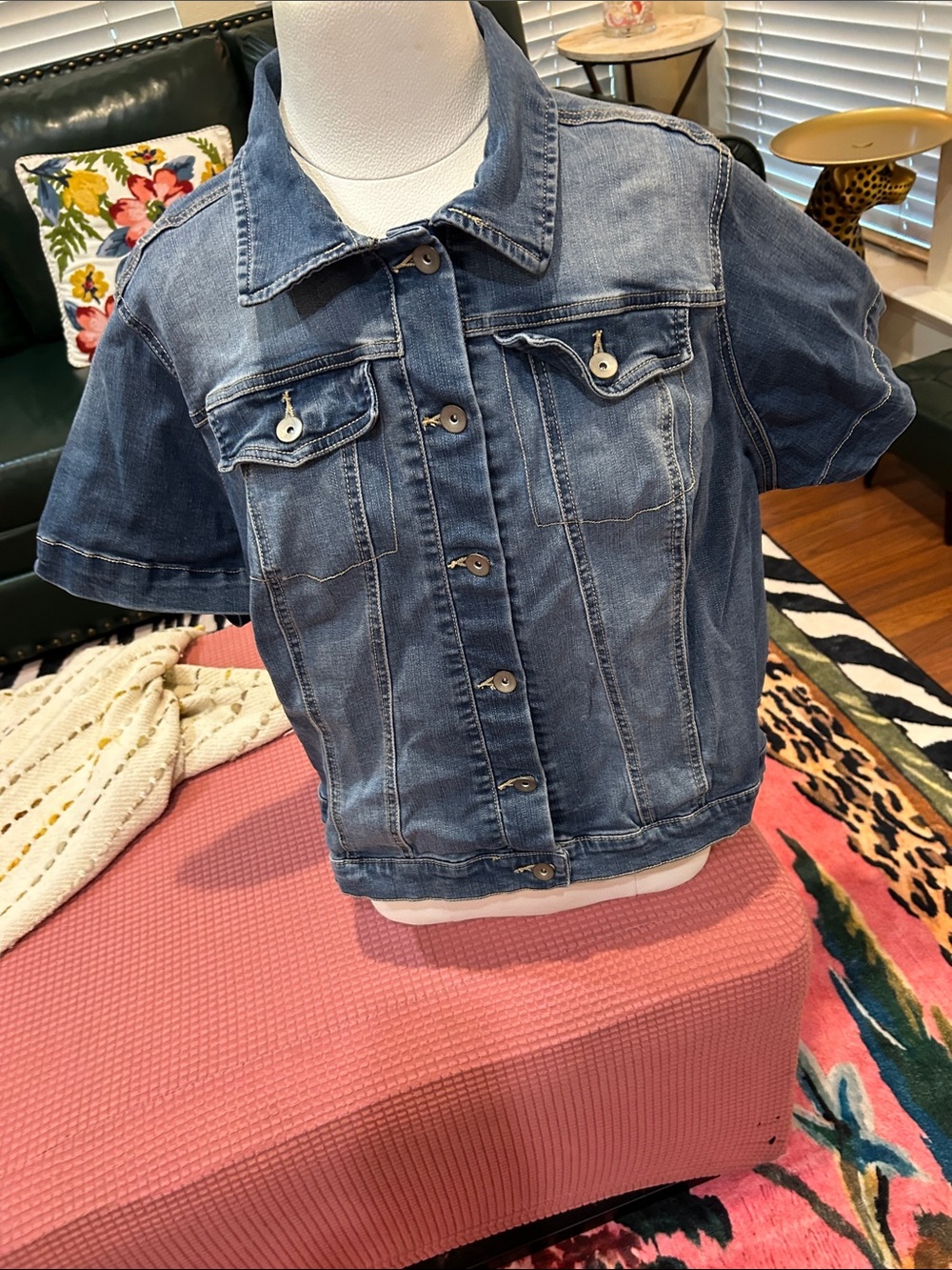 Women’s ' Short-Sleeve Denim Jacket - Blue Jean